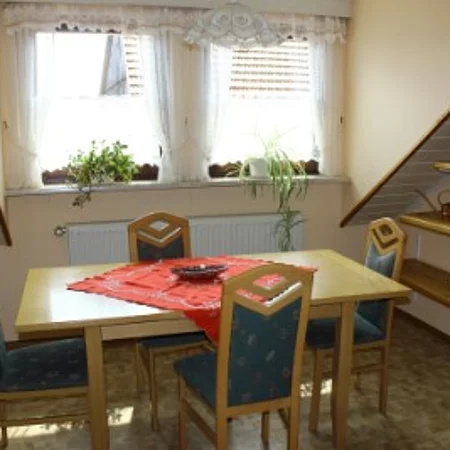 Ferienwohnung Sommer Küche mit Esstisch